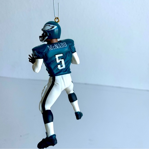 Hallmark Keepsake‎ NFL Football Legend Donovan McNabb 2006 ornament. - Picture 3 of 12